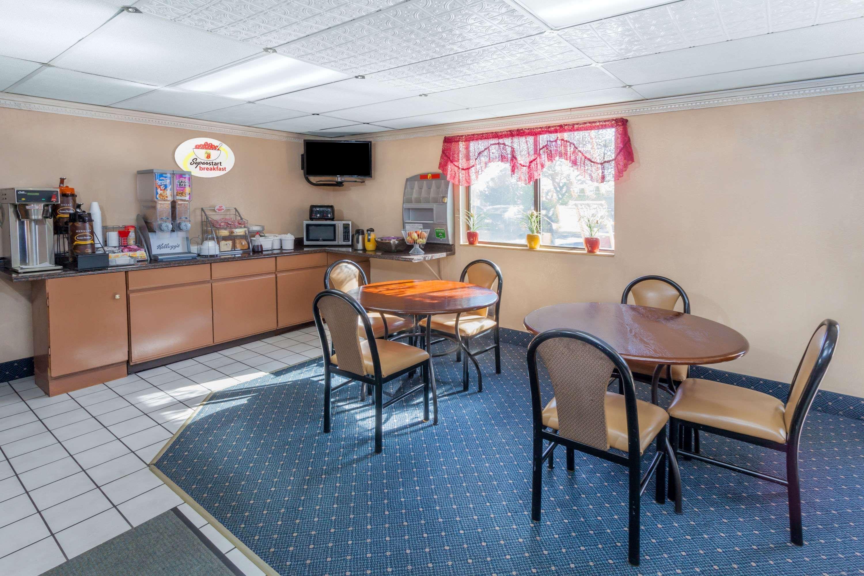 Super 8 By Wyndham Merrillville Ngoại thất bức ảnh